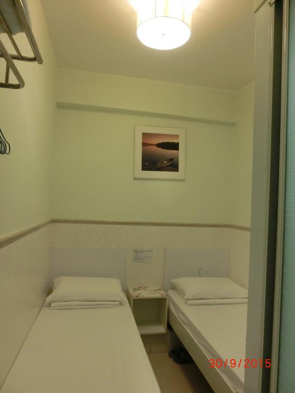 Li Cheng Guesthouse Hong Kong Exterior photo